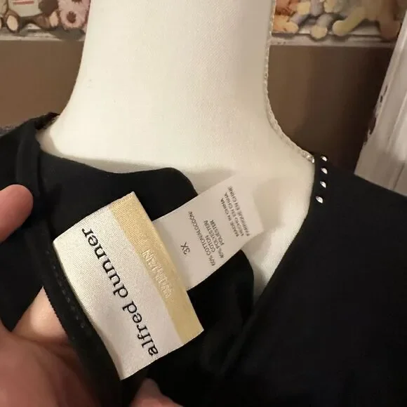 Alfred Dunner Black and White Asymmetrical Blouse NWT 3x - Picture 7 of 7